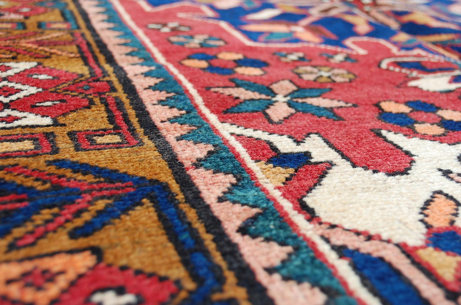 PERSIAN HERIZ RUNNER RUG 3'5" x10'5" - 8