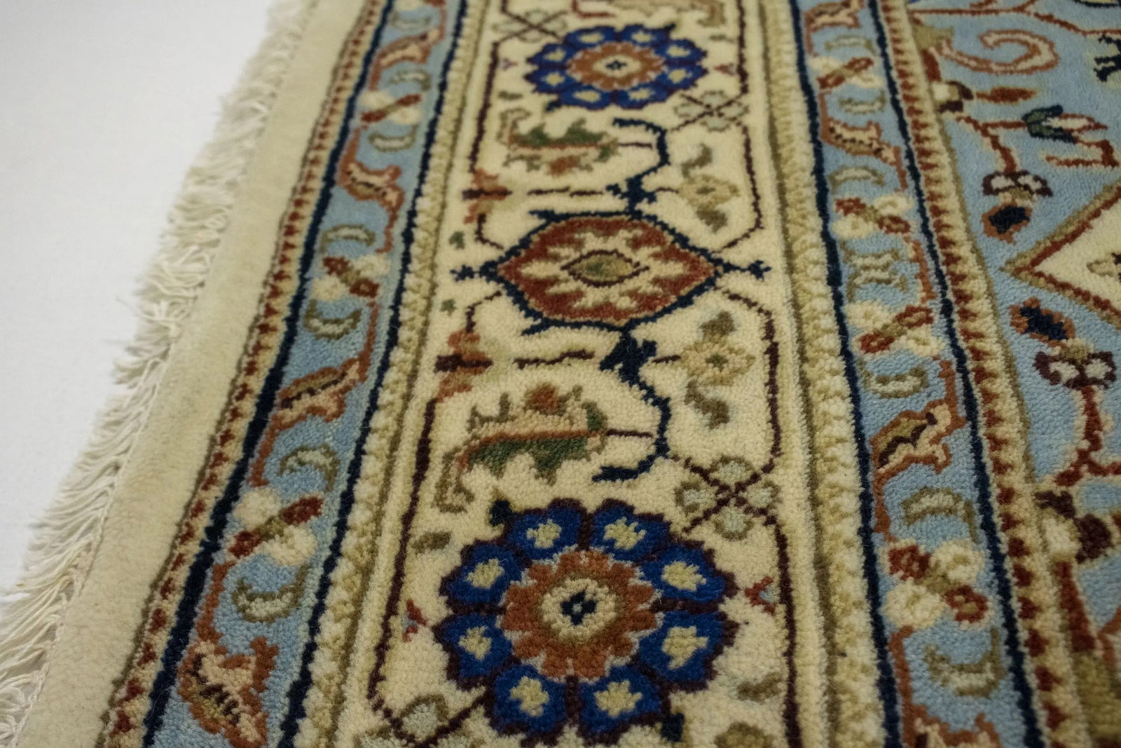 Cream Geometric Floral 6X8 Oriental Rug - 7