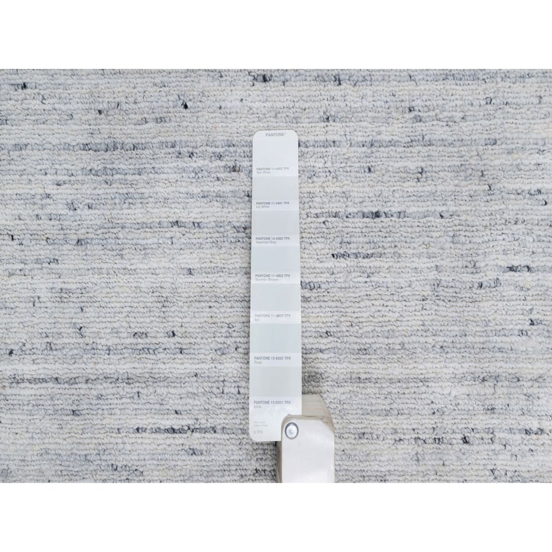 Frost Gray Hand Loomed Modern Striae Design Tone on Tone Pure Wool Rug - 4