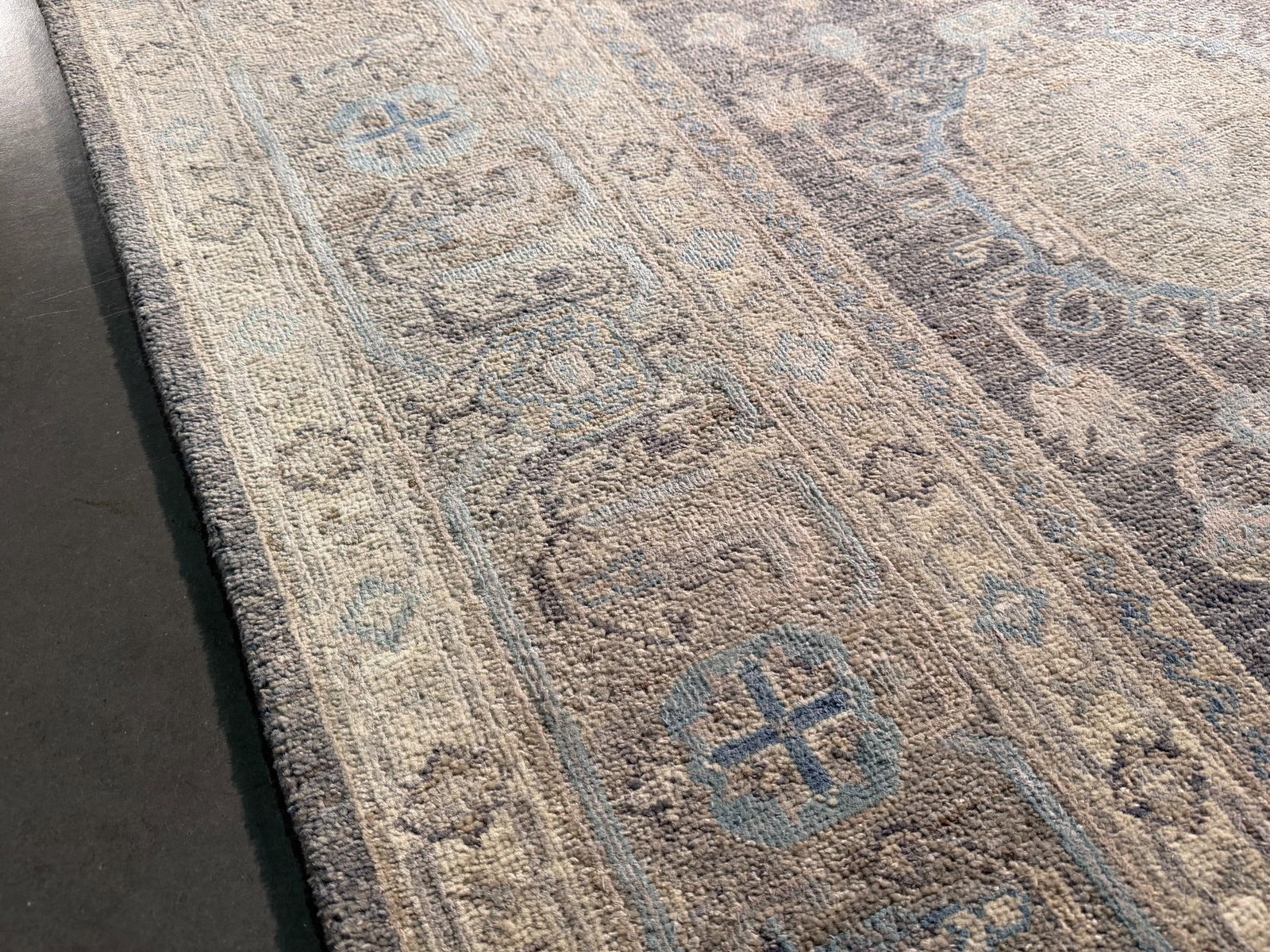 Exquisite Chobi Rug 8x10.1 - 9