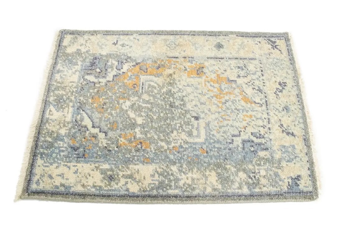 Muted Distressed Heriz 2X3 Transitional Oriental Rug - 7