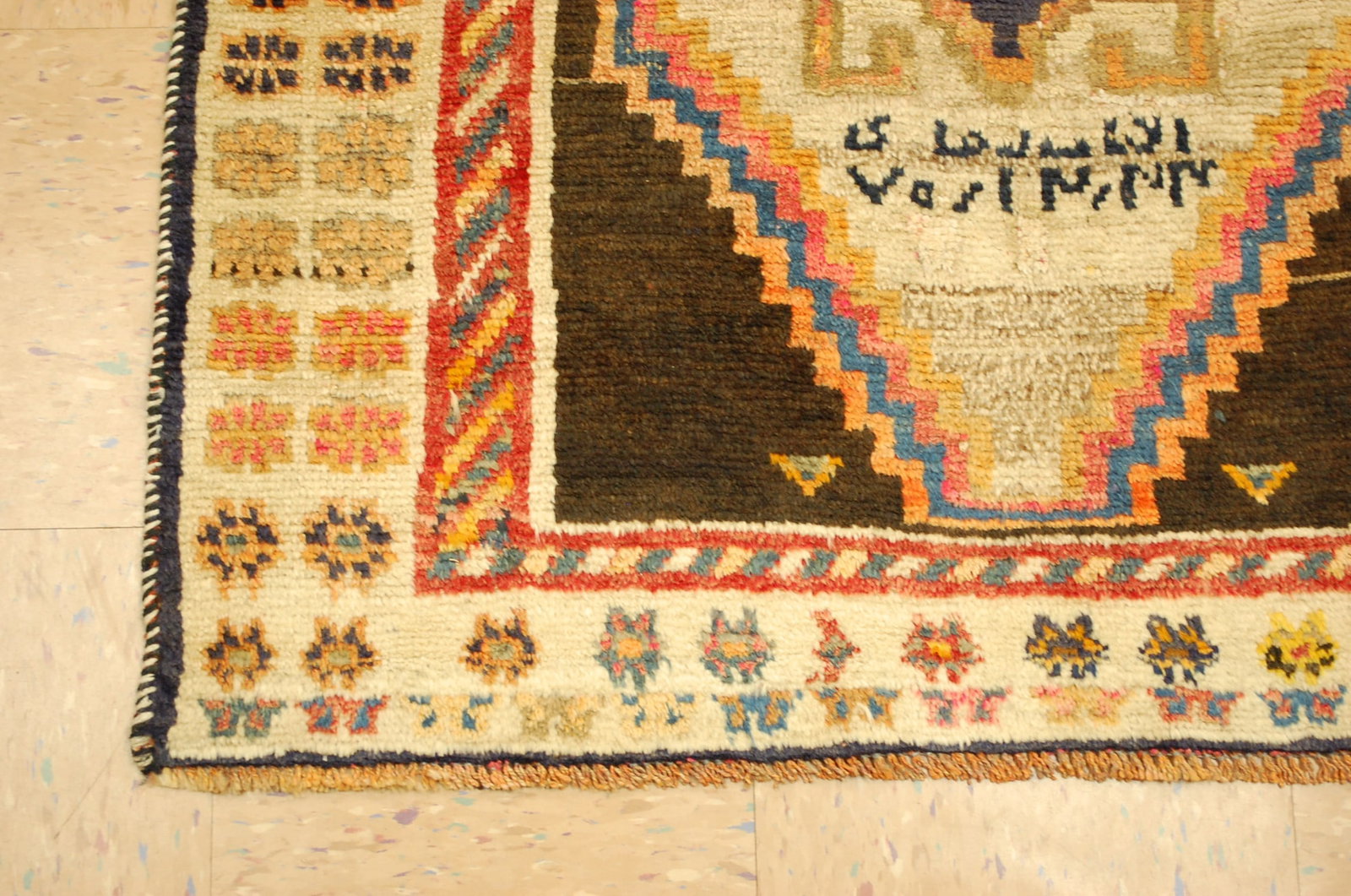 Persian SHIRAZ RUG 3.6x6.1 - 3