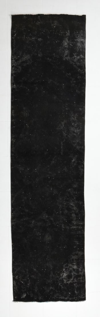 2'10'' x 11'0'' Turkish Handmade Kilim Rug - 17689: Title: 2'10'' x 11'0'' Turkish Handmade Kilim Rug - 17689 Description:2'10'' x 11'0'' Turkish Handmade Kilim Rug - 17689 Origin:Turkiye Date/Period:1960-90 Materials:Wool,Cotton
