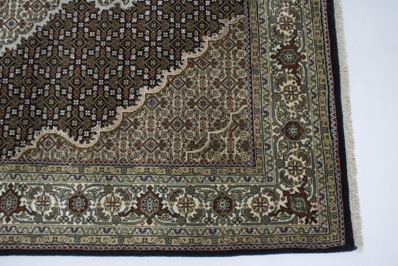Black Floral 6X8 Tabriz Fish Mahi Oriental Rug - 10