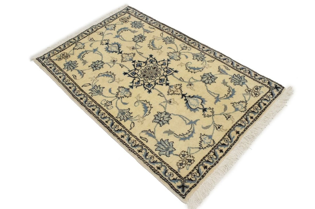 Vanilla Cream Floral Classic 3X5 Nain Persian Rug - 6