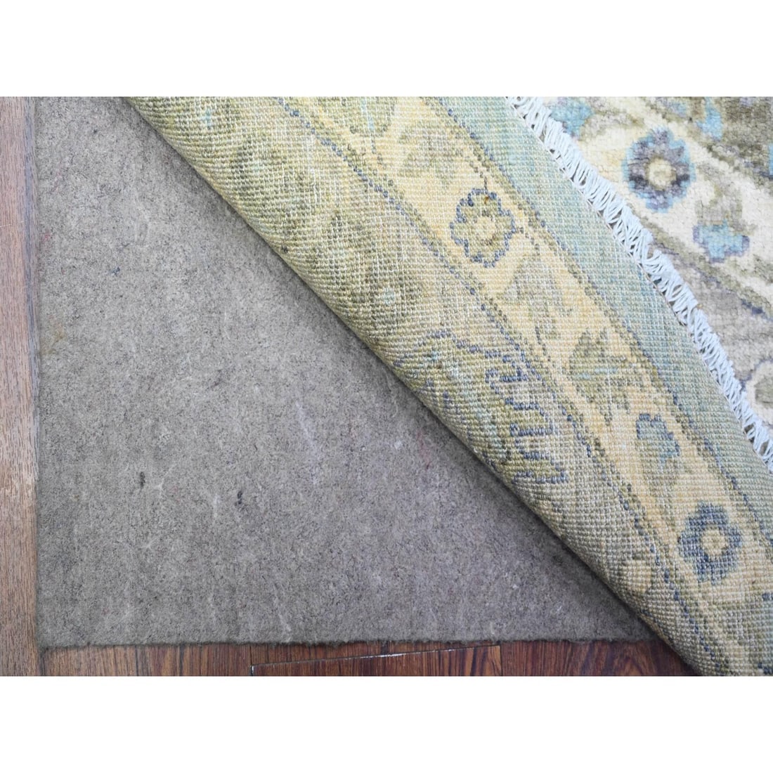 Blue Mahal Design Hand Knotted Pure Wool Round Oriental Rug - 4