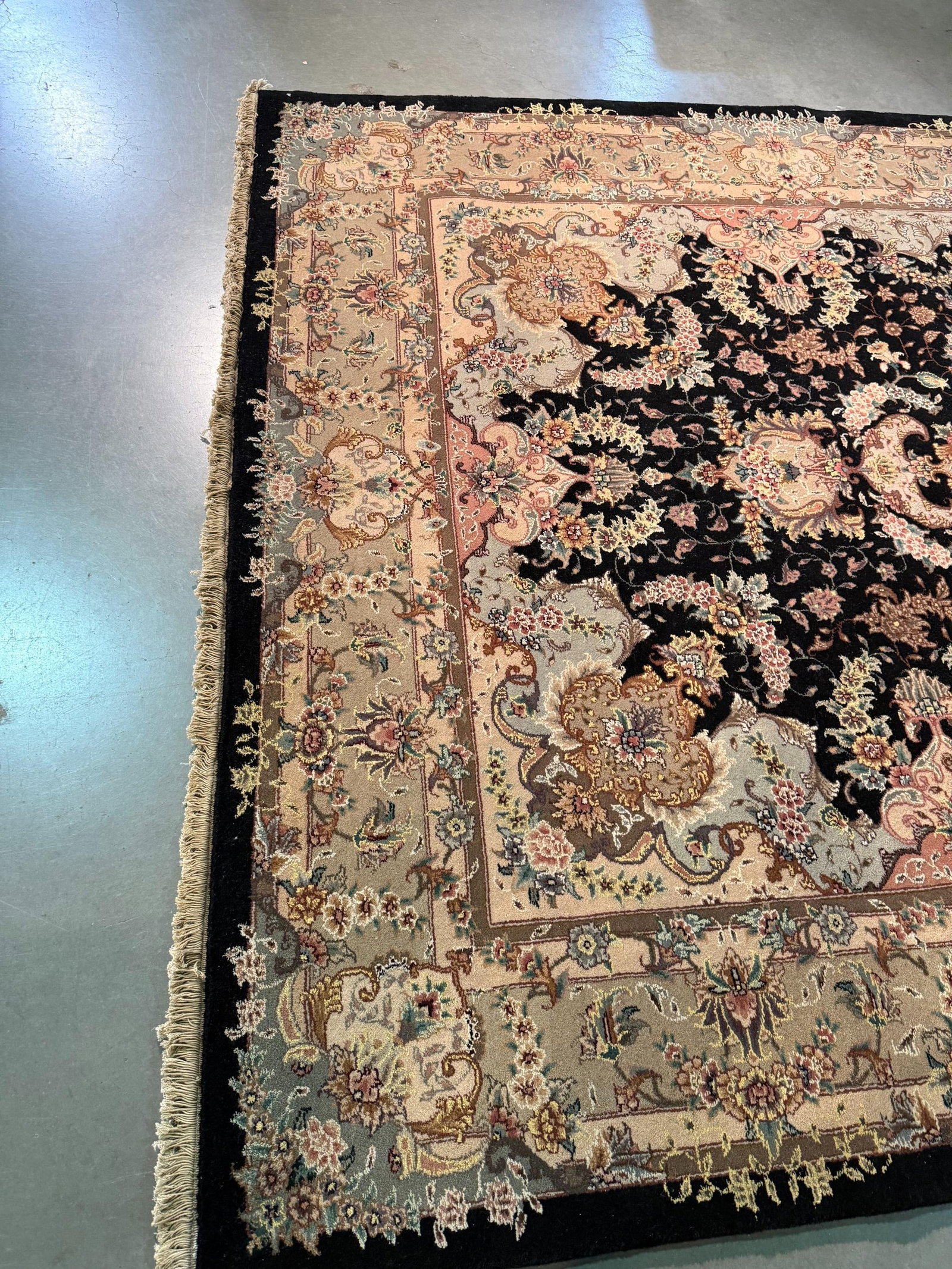 Exquisite SilkandWool Tabriz Rug 6x9 - 3