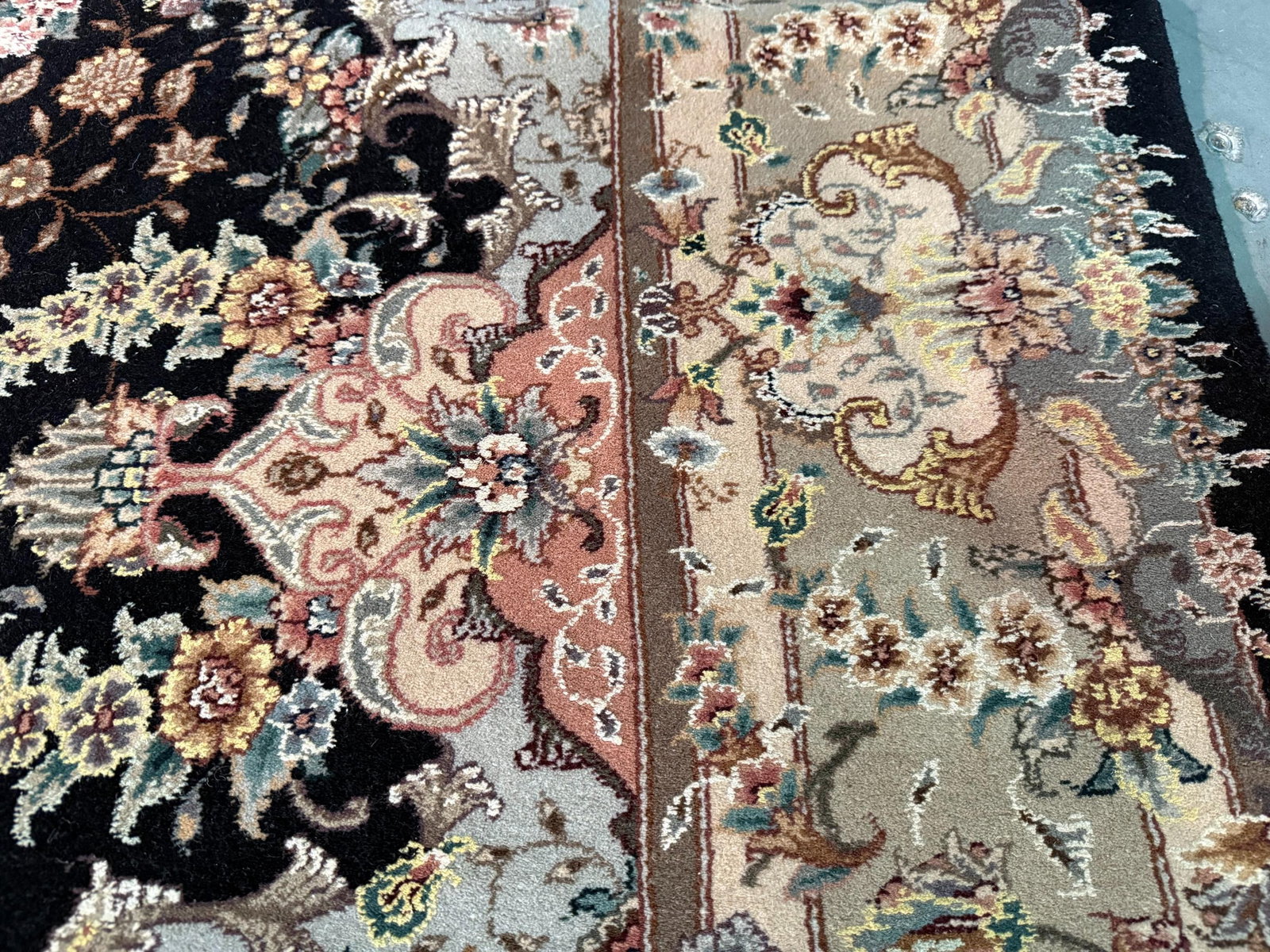 Exquisite SilkandWool Tabriz Rug 6x9 - 5