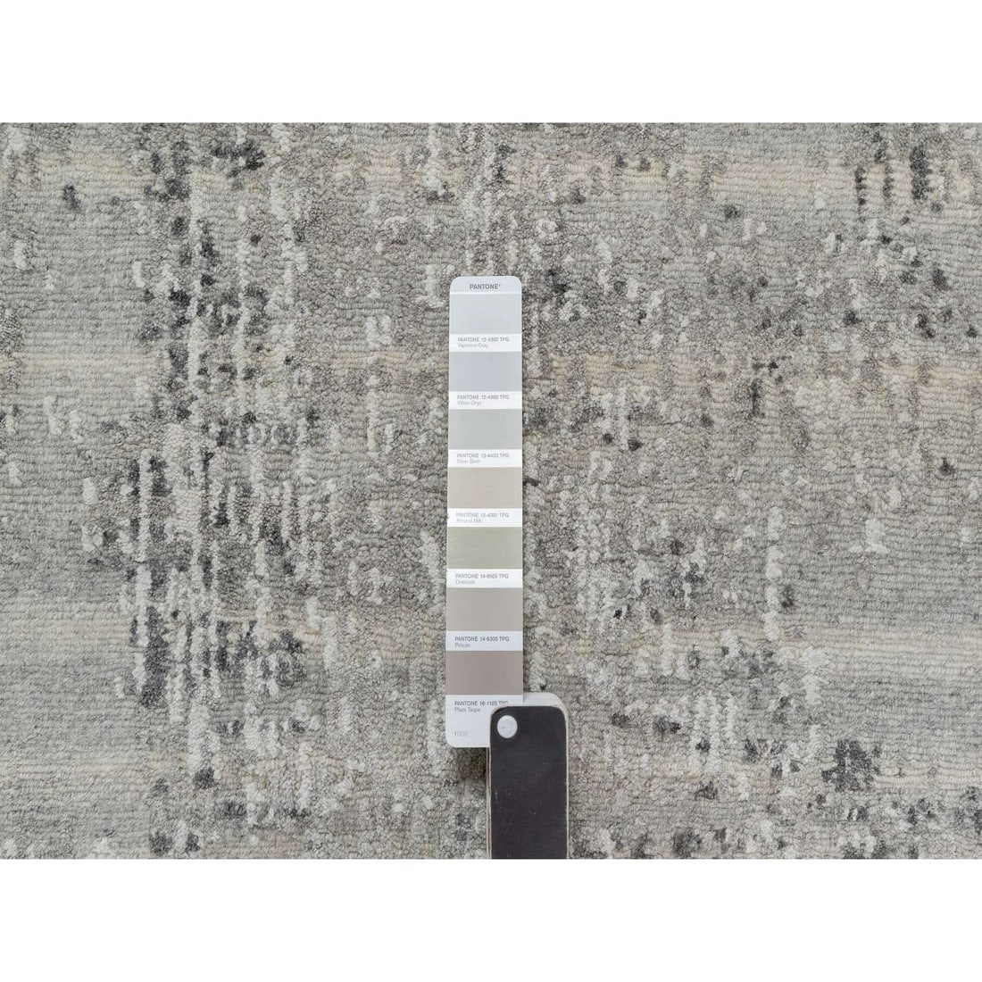 Gray, Undyed Natural Wool, Hand Knotted, Modern Design, XL Runner Rug - 4