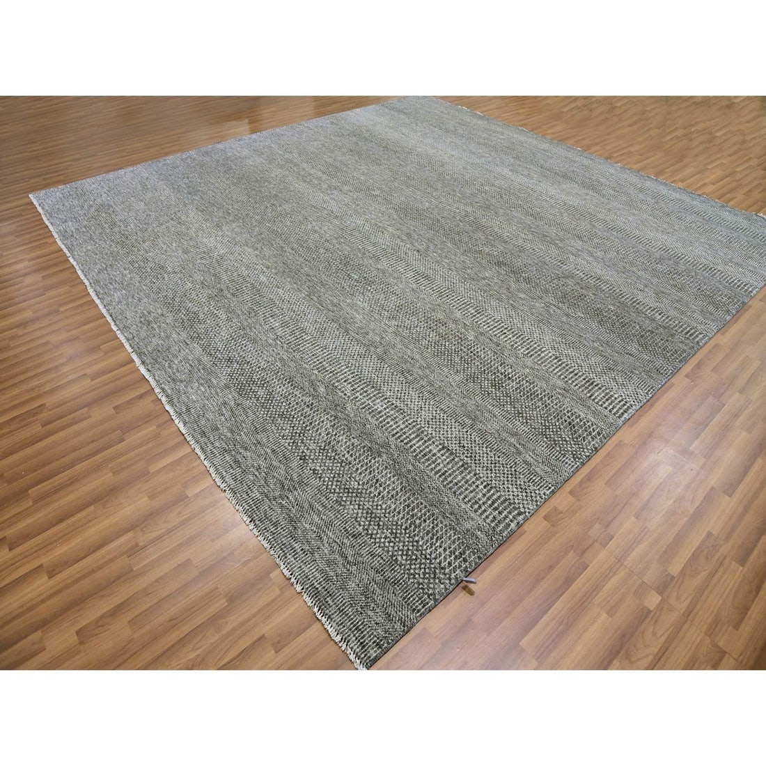 Neutral Gray Hand Knotted Grass Design Natural Undyed Wool Square Rug - 3
