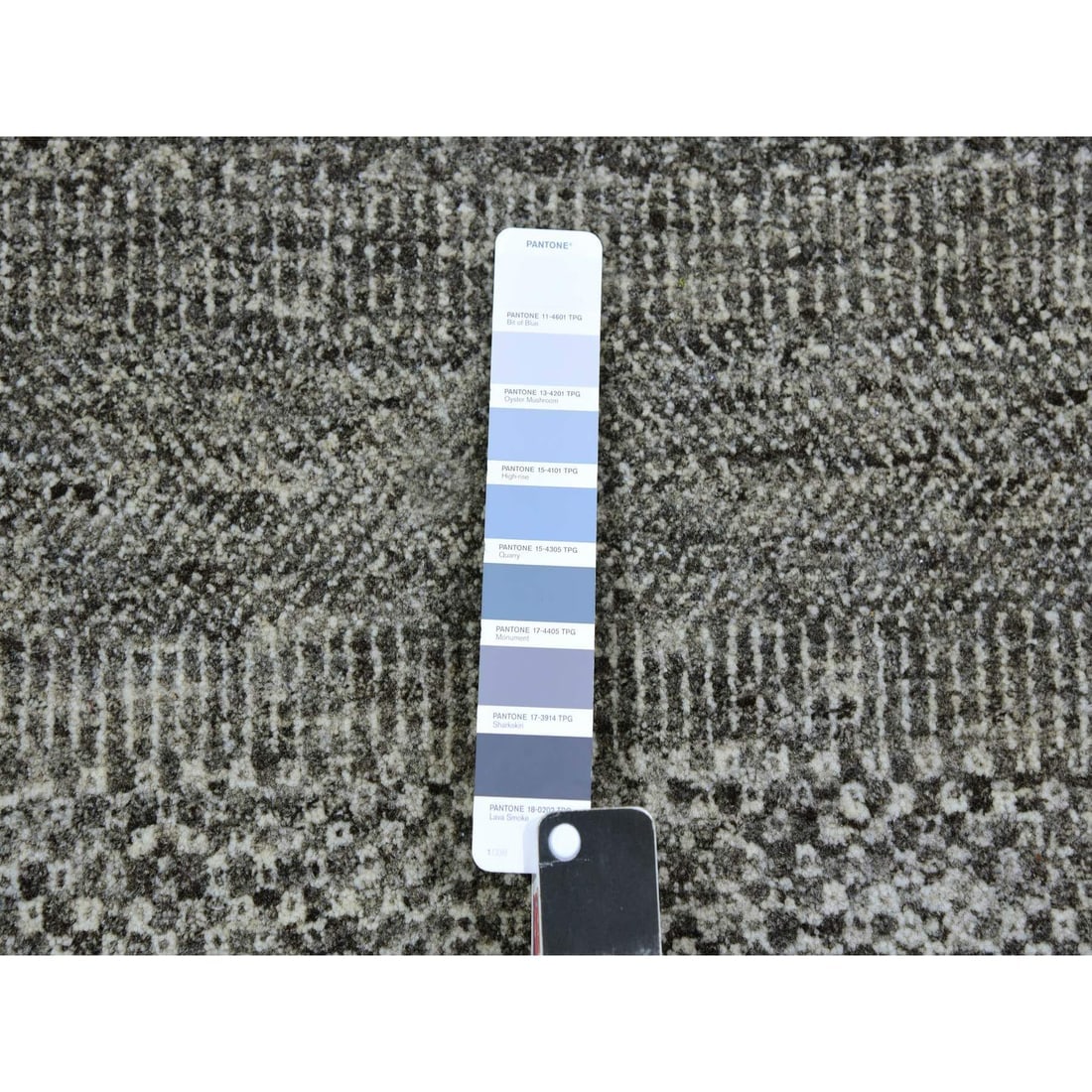 Neutral Gray Hand Knotted Grass Design Natural Undyed Wool Square Rug - 7