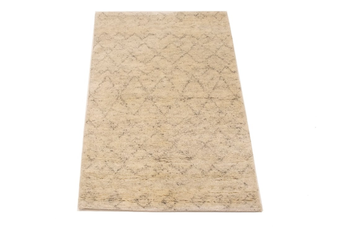 Beige Geometric Modern 2X3 Moroccan Style Oriental Rug - 3