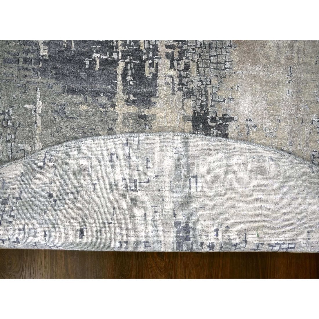 Cloud Gray, Hand Knotted, Abstract Design, Wool and Silk, Round Rug - 3
