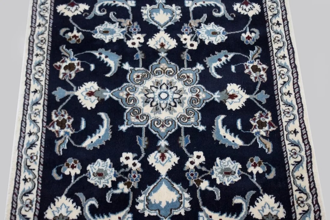 Navy Blue Classic 3X4'5 Nain Persian Rug - 4
