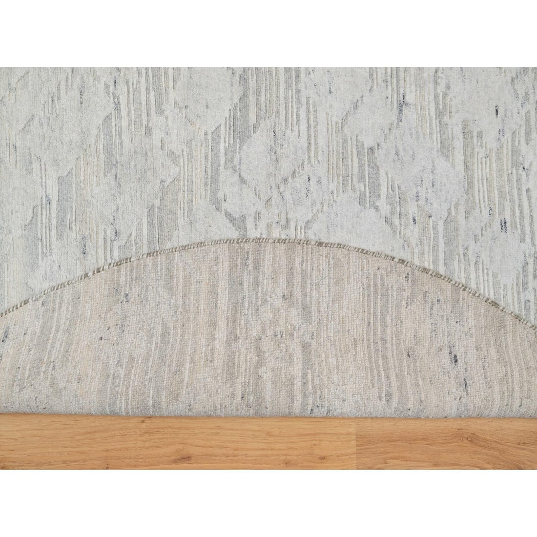 Platinum Gray, Modern, Undyed Natural Wool Hand Knotted Round Rug - 3