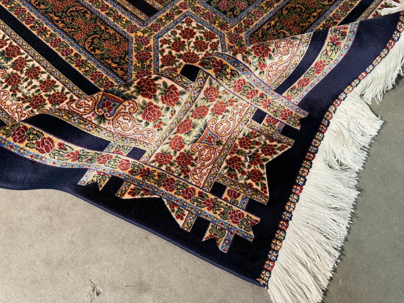 Fine Luxury Silk Rug 4.9x7.6 - 9