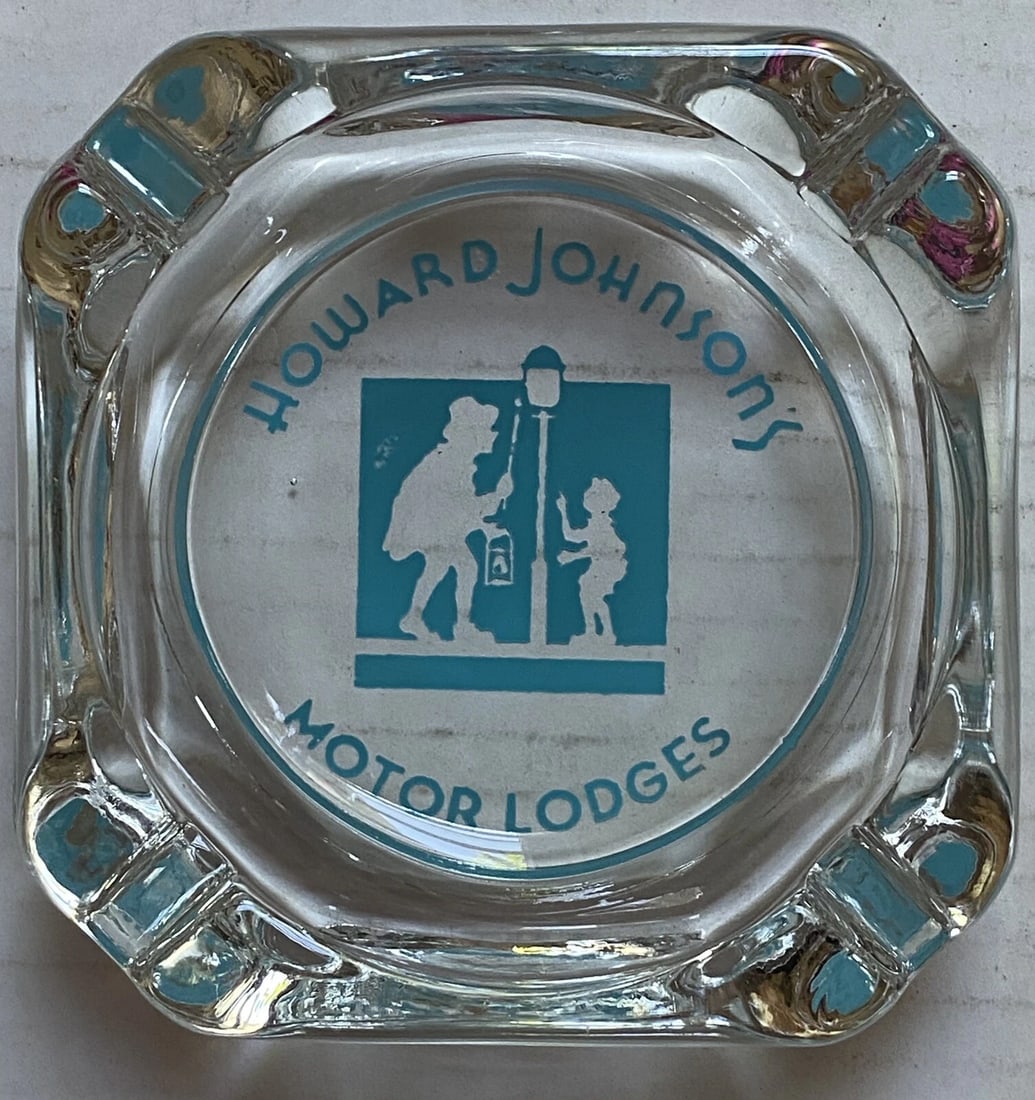 1960's Glass Howard Johnson's Motor Lodges Ashtray Lamplighter Simon Excellent (1 of 2)