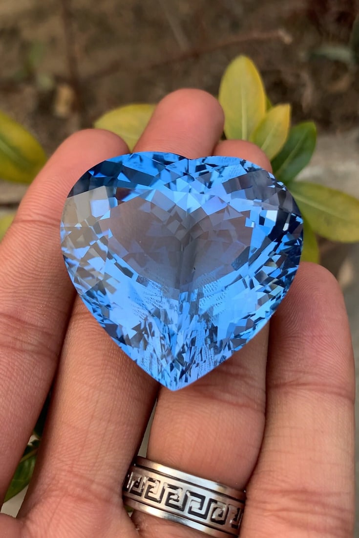 161.89 Carat Deep Blue Aquamarine Heart Cut Beryl - 3