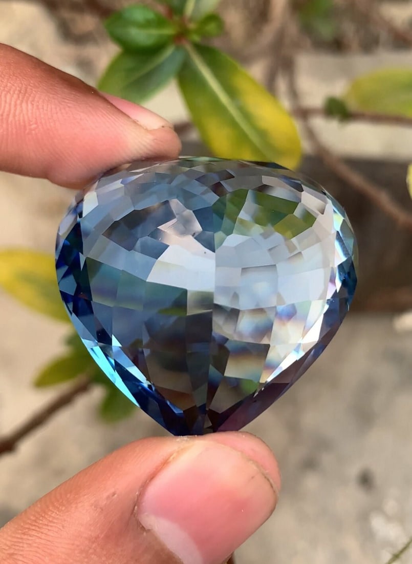 161.89 Carat Deep Blue Aquamarine Heart Cut Beryl - 7