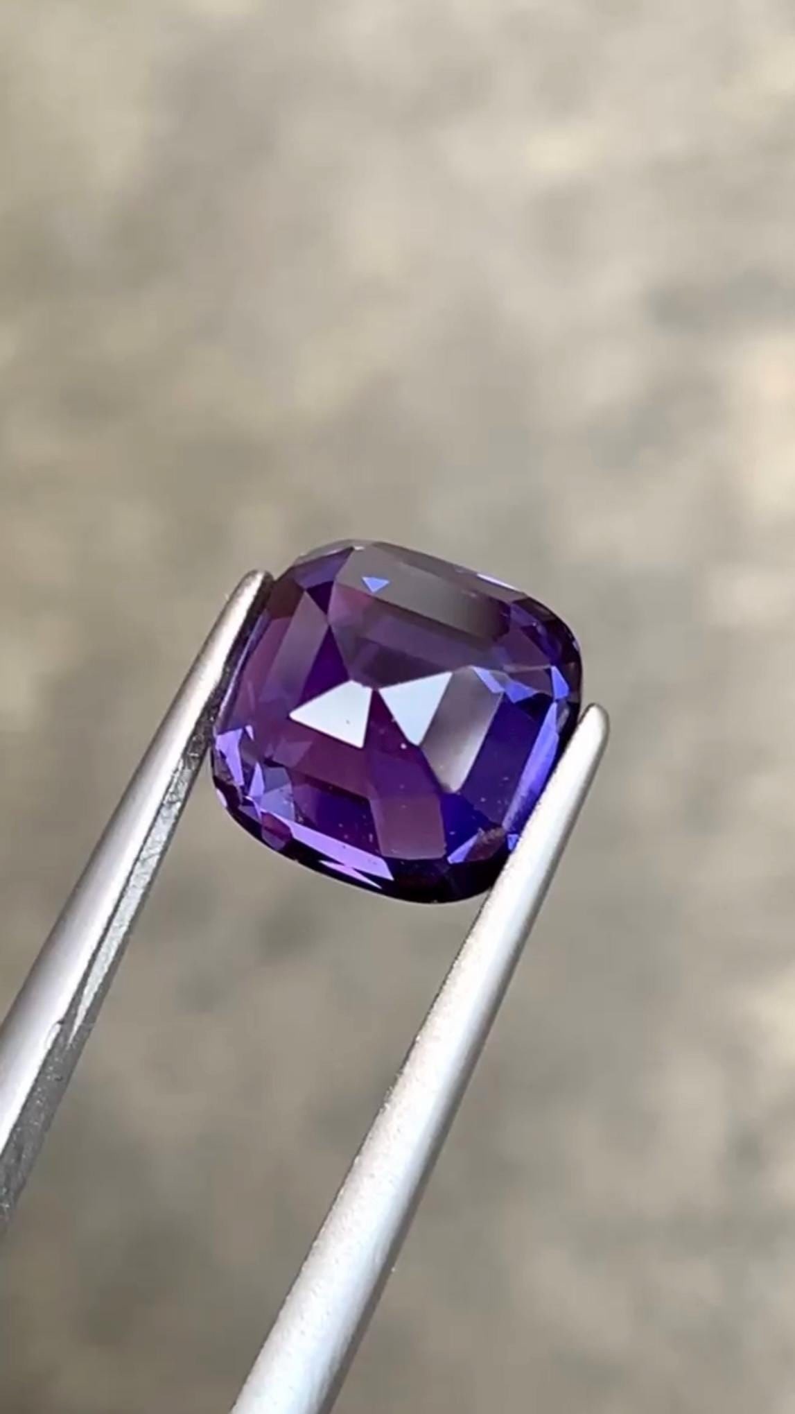 6 Carat Heated Purple Sapphire Gemstone, Brilliant Cushion Cut Stone - 7