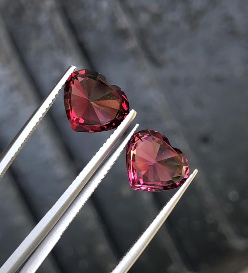 Purplish Pink And Reddish Pink Garnet Pair Heart Shape Gemstone For Earrings - 9.905 Carat - 4