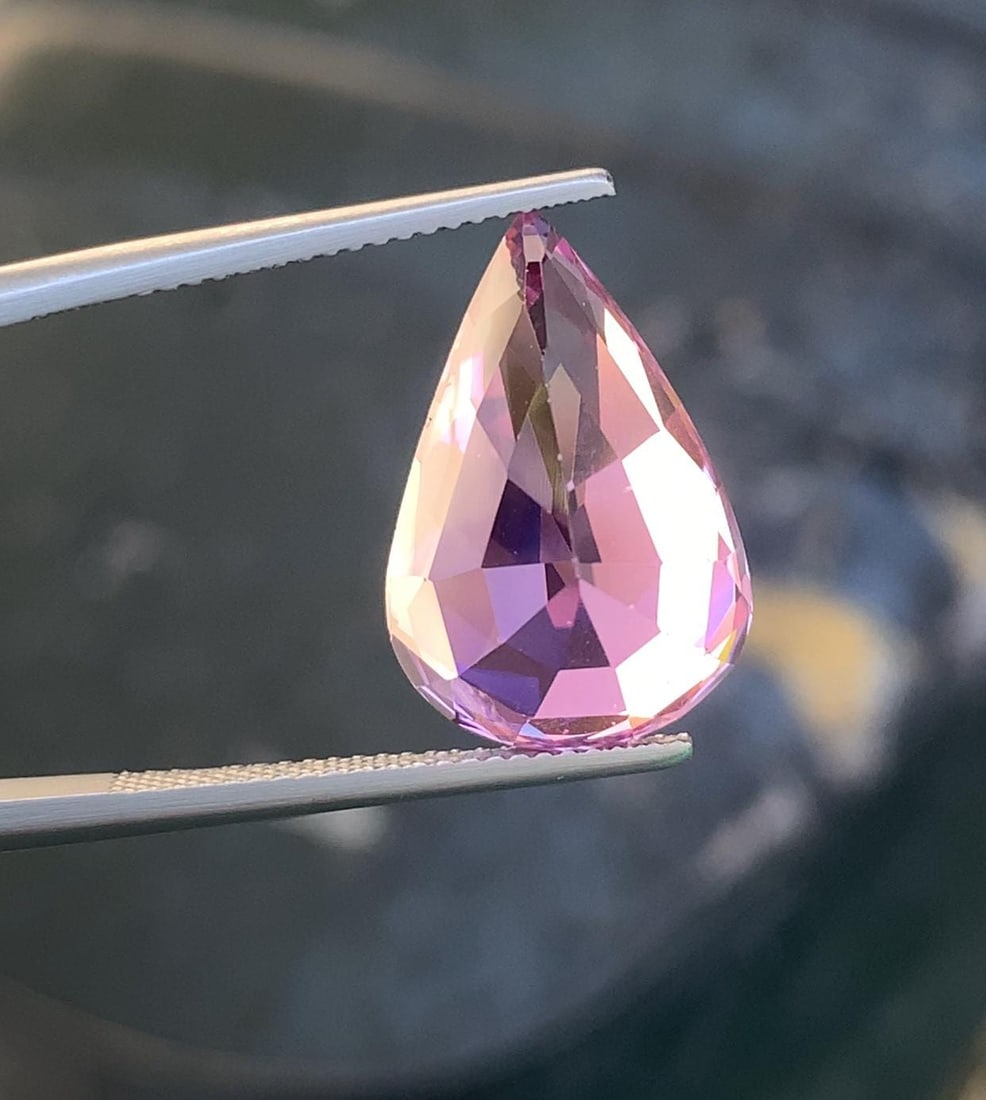 Natural Pink Kunzite Pear Cut Gemstone For Necklace - 16.365 Carat - 4