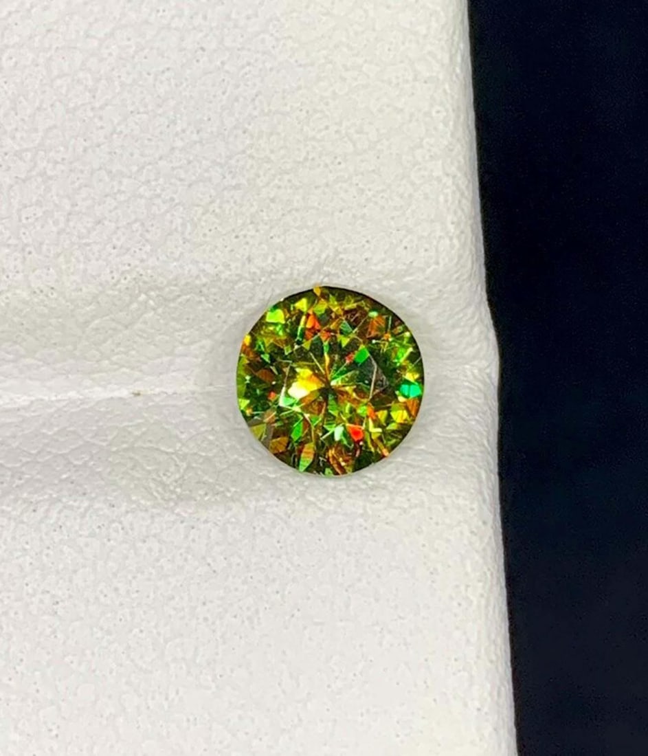 Green Chrome Sphene Gemstone: Round Cut Titanite, June Birthstone - 3