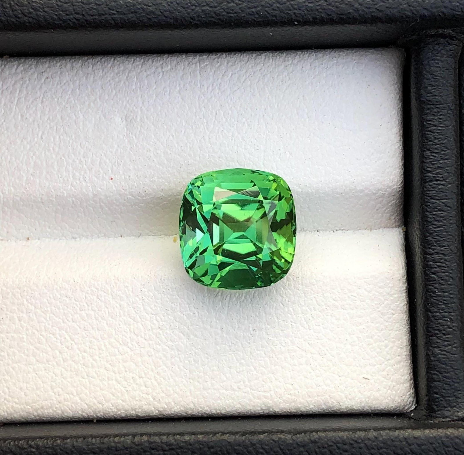 Cushion Cut Green Tourmaline Gemstone: 6.38 Carat, Afghanistan Origin - 5