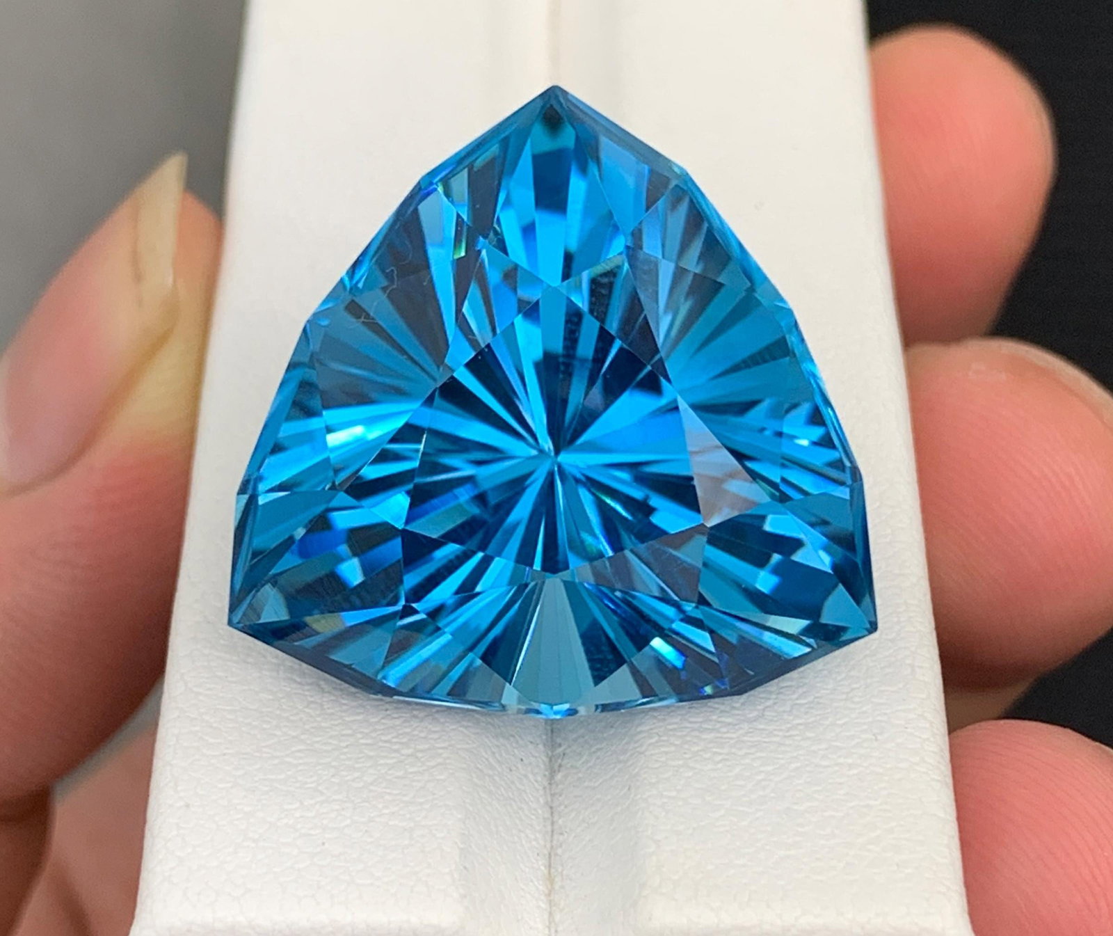 Certified Natural London Blue Topaz Gemstone, 79.70 Ct Brazil Collector Stone - 3