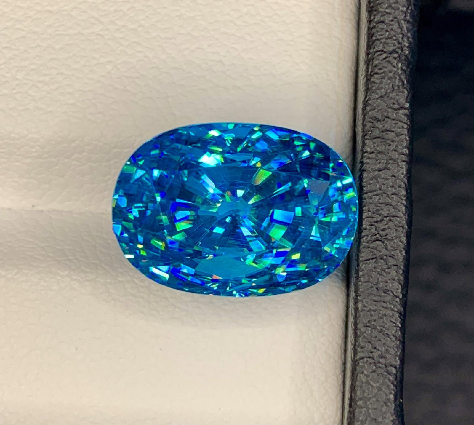 Natural Cambodia Blue Zircon 18.54 Carat Loose Gemstone - Large Faceted Blue Zircon for Ring Pendant - 2