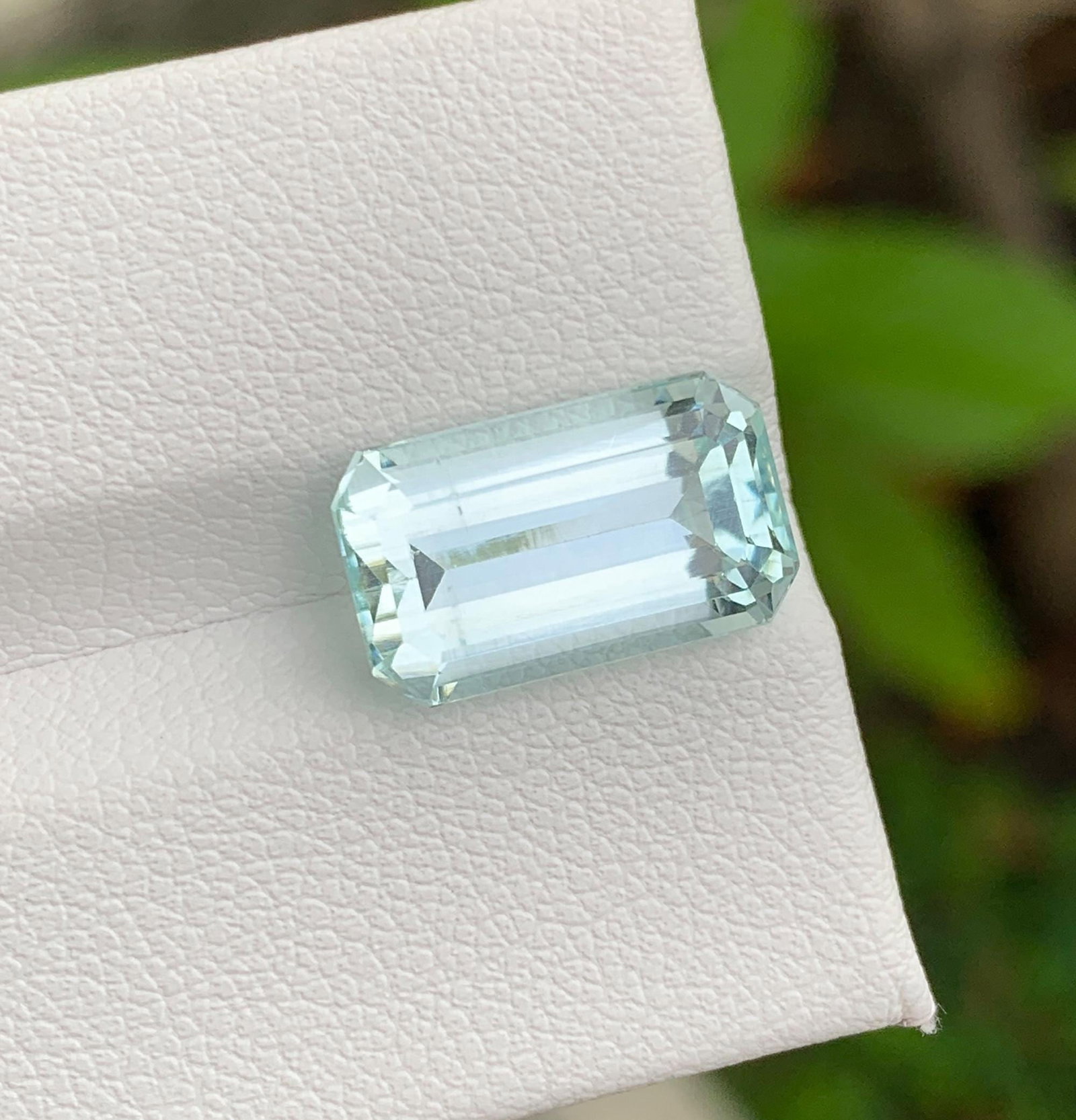 Natural Aquamarine Gemstone 6.00 Carat - Sky Blue Loose Aquamarine for Ring, Pendant & Fine Jewelry - 2