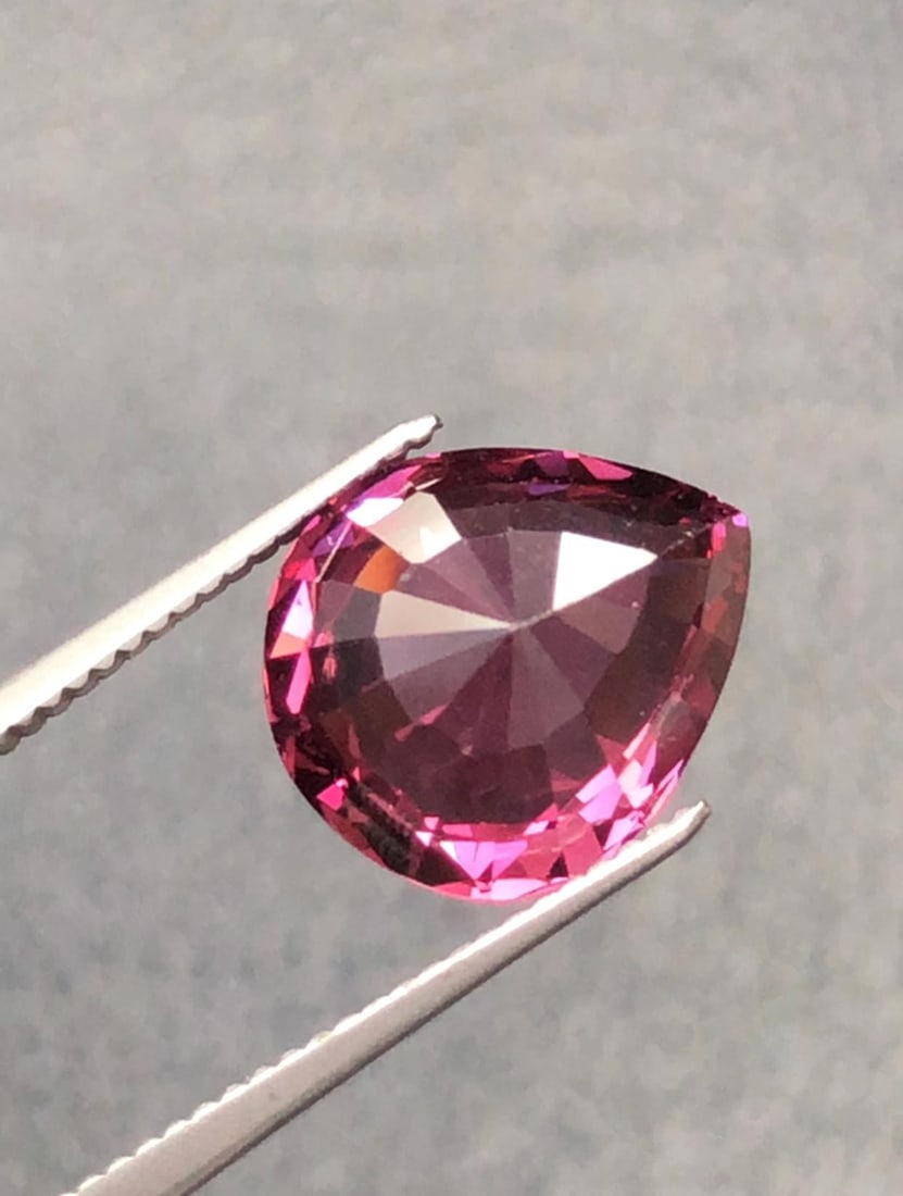 Natural Garnet Purplish Pink Gemstone From Kala Lani Tanga Mine Tanzania - 3.20 Carat - 6