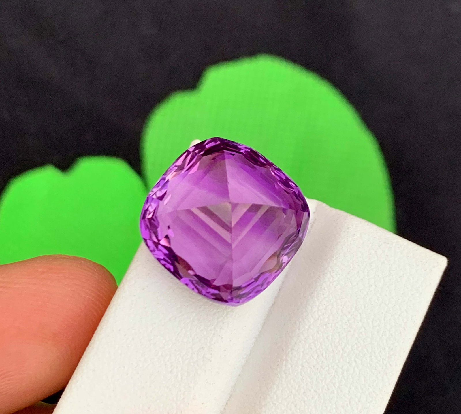 Natural Amethyst Gemstone: Exquisite Fancy Cut, February Birthstone (23.60 Carats) - 4