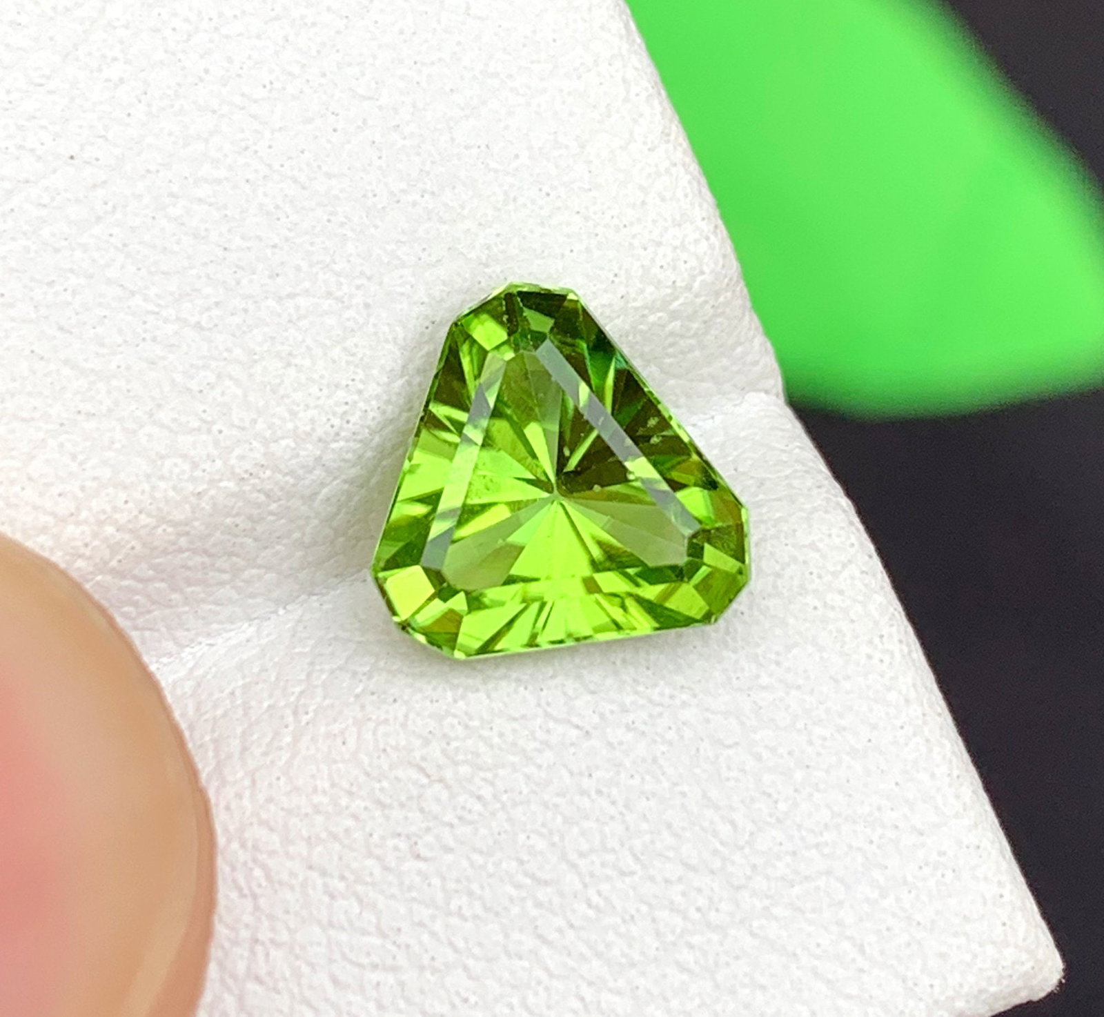 Natural Peridot Gemstone: 2.38 Carat Fancy Cut, August Birthstone - 3