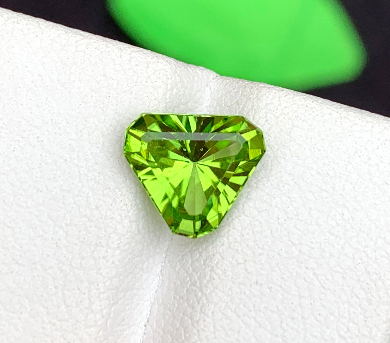 Natural Peridot Gemstone: 2.38 Carat Fancy Cut, August Birthstone - 4