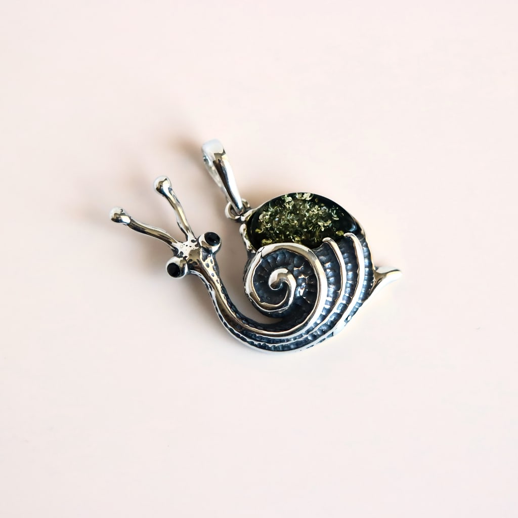 Amber Snail Pendant in Sterling Silver - 3
