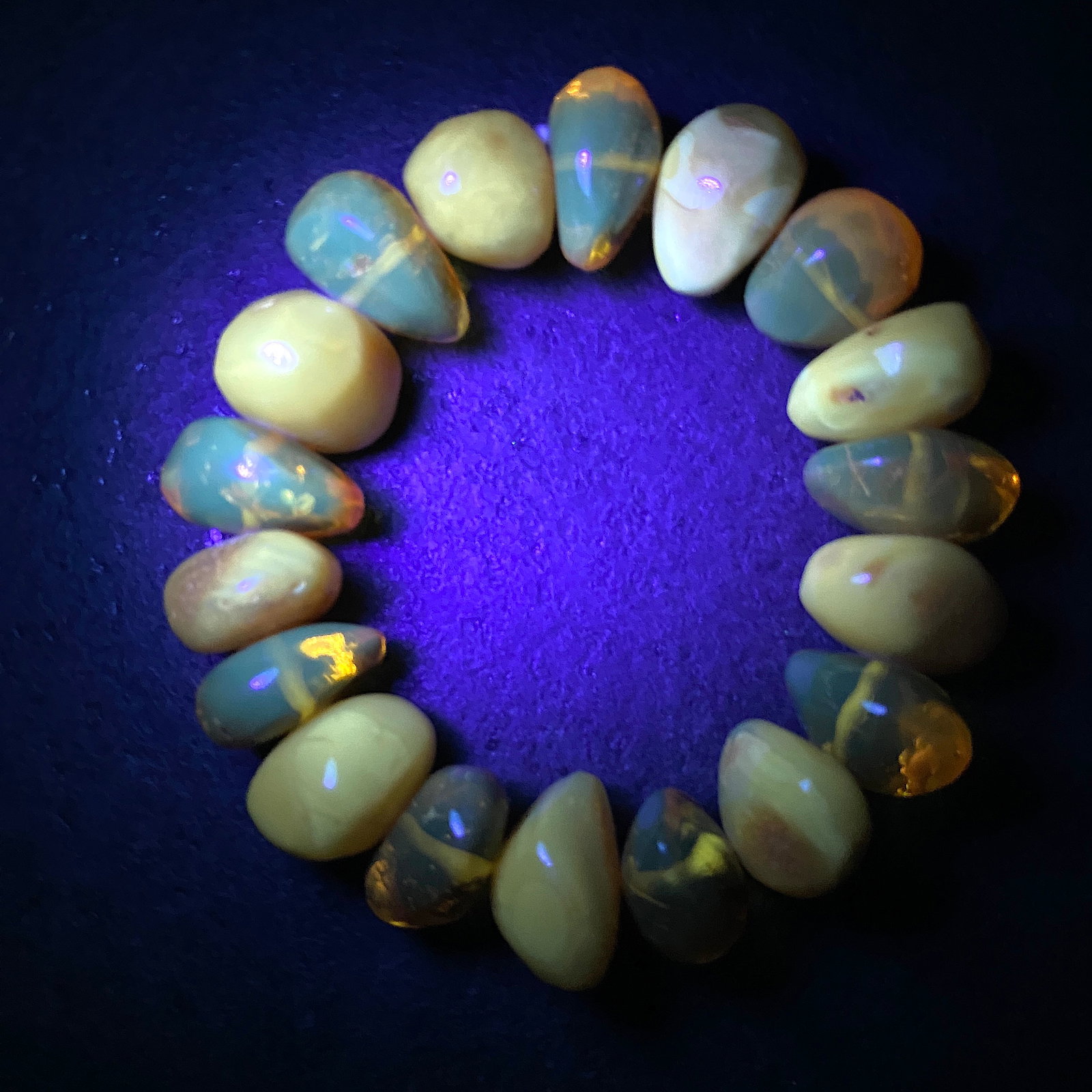 Impressive Vintage Amber Bracelet - 7