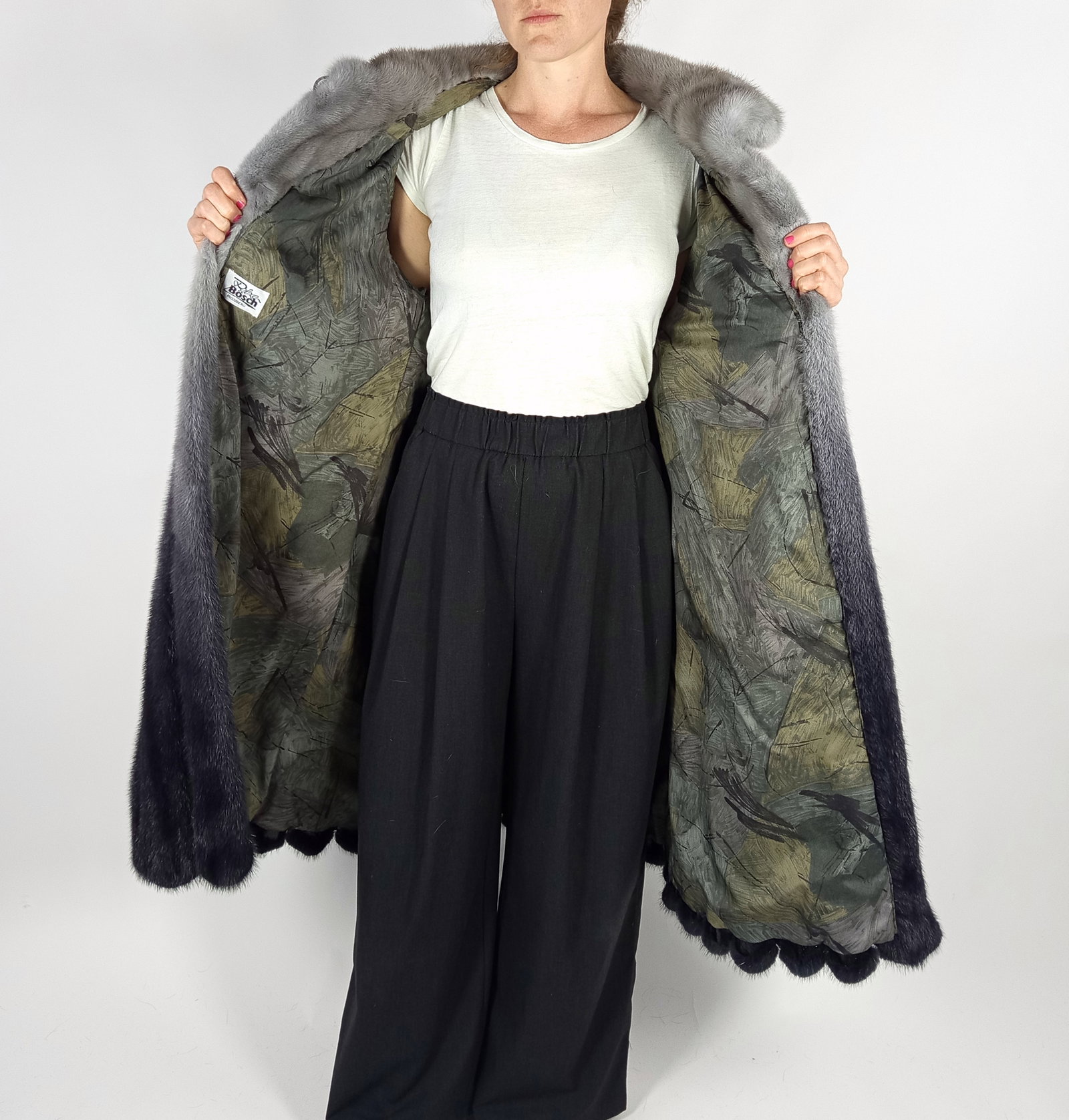 DEGRADE MINK FUR COAT SNAKE SKIN PANELS EU: L ; US: 16 - 8