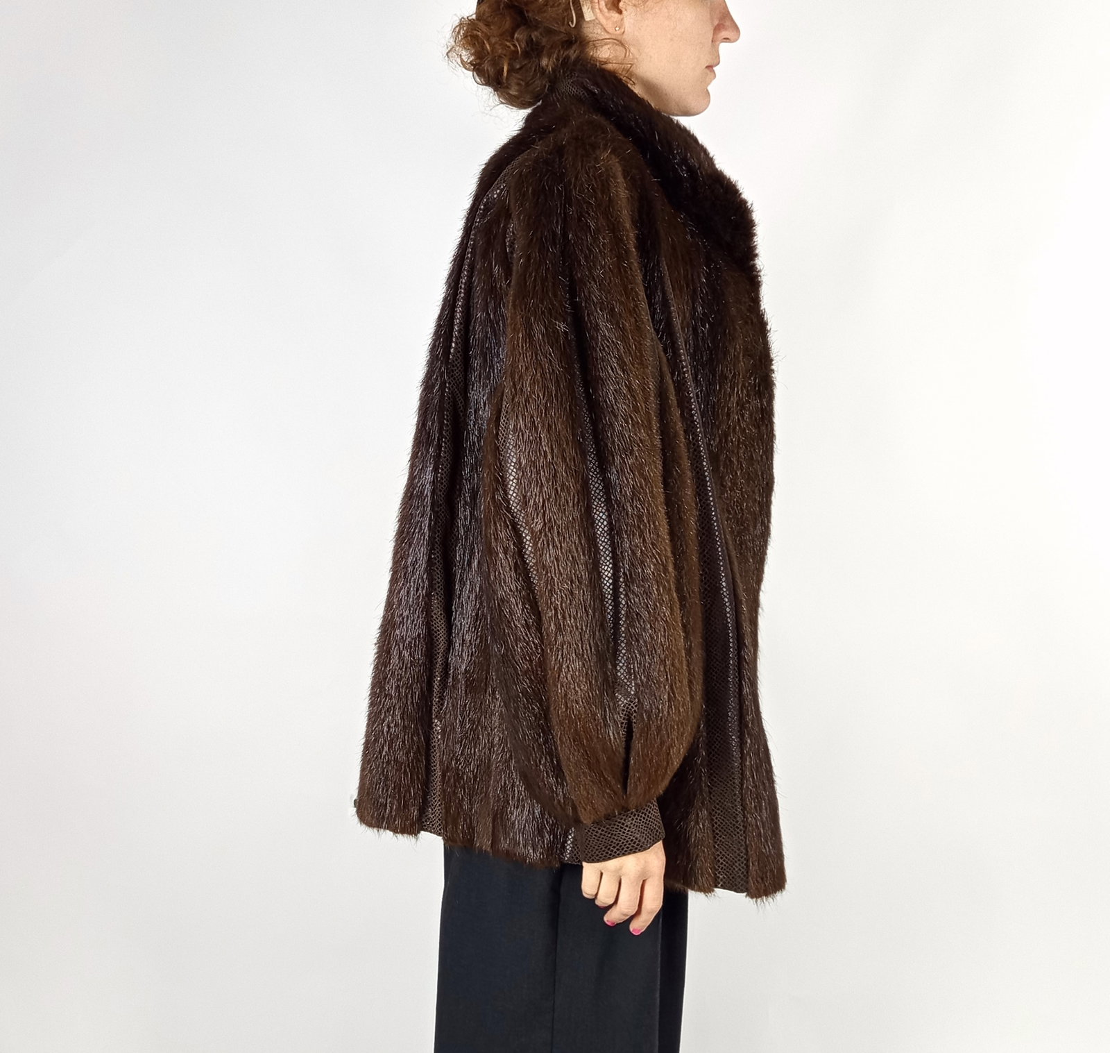 NUTRIA FUR JACKET EU: XL ; US: 20 - 6