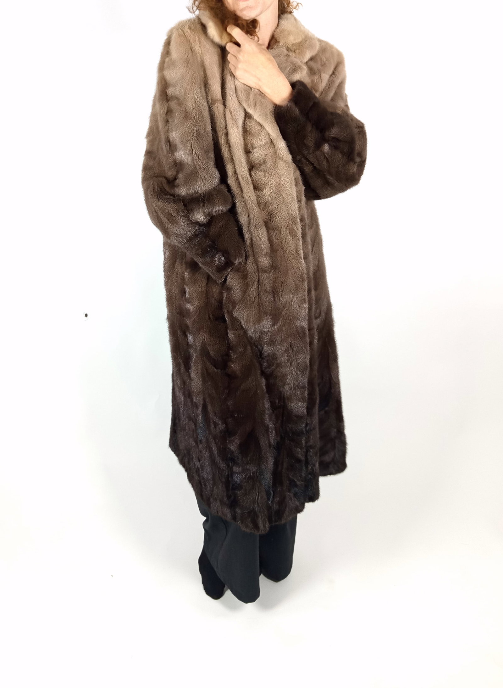 GREY DEGRADE MINK FUR COAT EU: XL ; US: 18 - 10