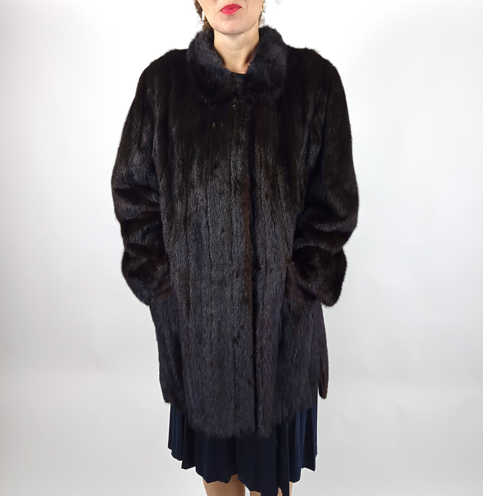 MAHOGANY MINK FUR COAT EU: XXL ; US: 24 - 10