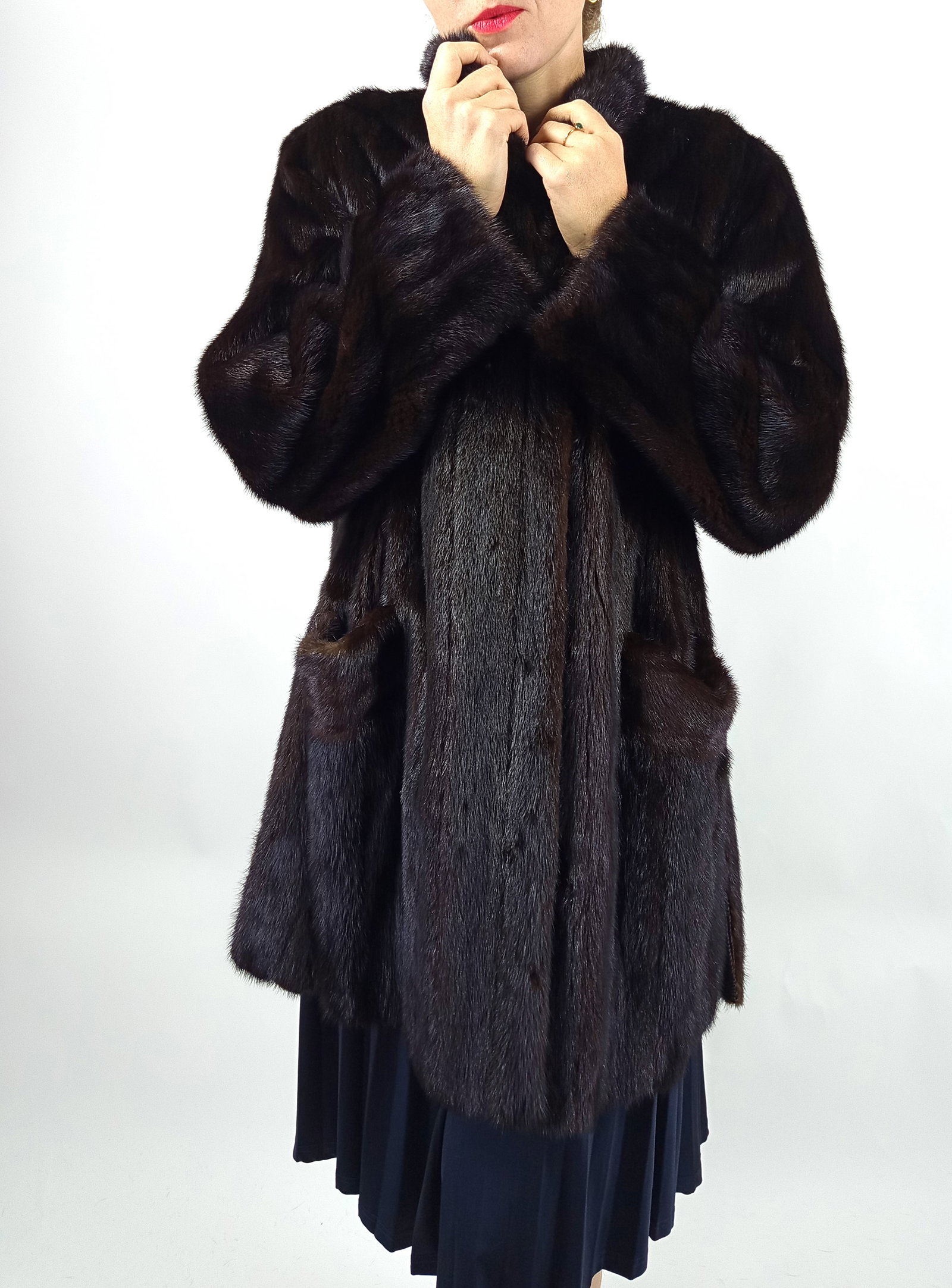 MAHOGANY MINK FUR COAT EU: XXL ; US: 24 - 12