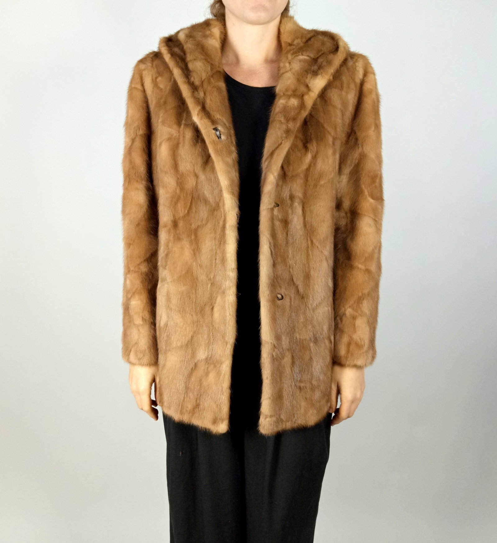 LIGHT BROWN MINK JACKET WITH HOOD EU: XL - US:20 - 6