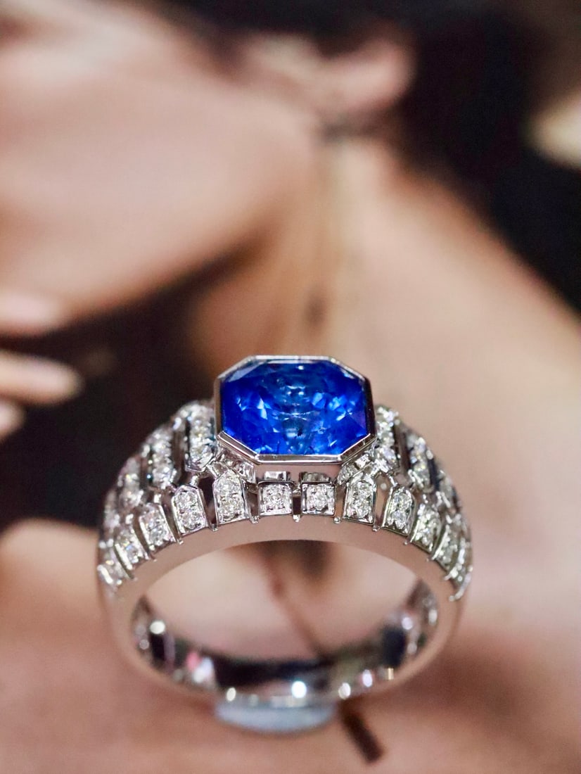 18K Gold Natural Sapphire Ring - 4