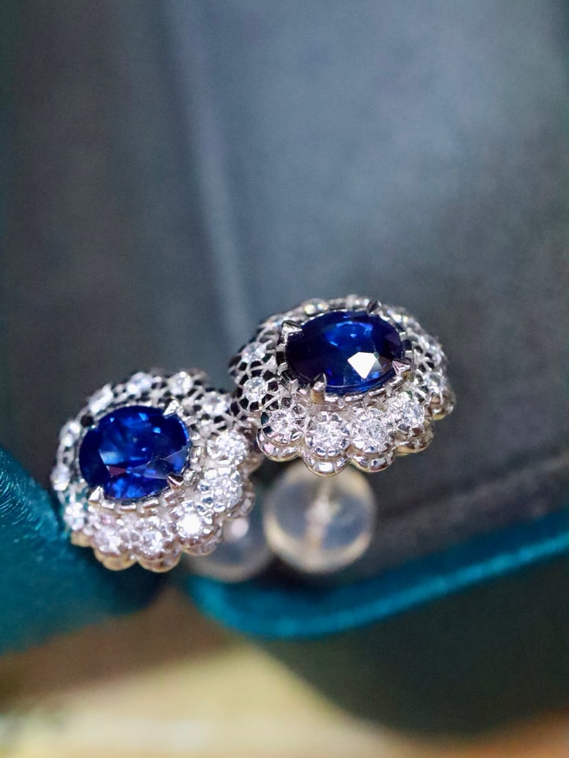 Platinum Natural Sapphire Earrings - 2