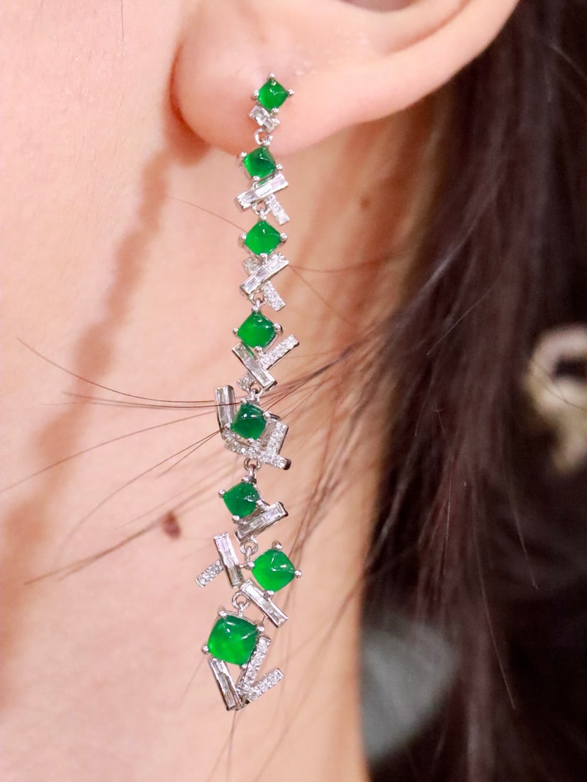 18K Gold Emerald Earrings - 5