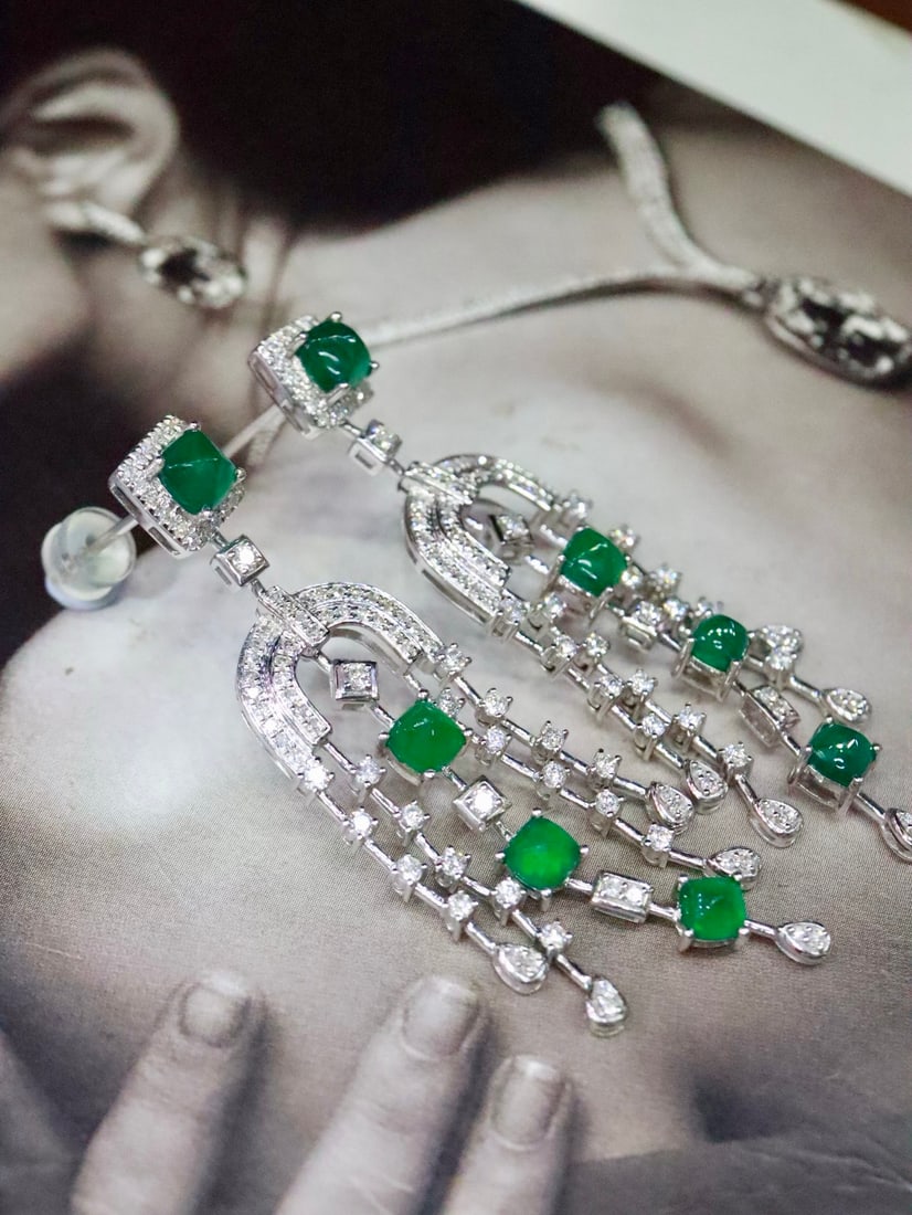 18K Gold Emerald Earrings - 3