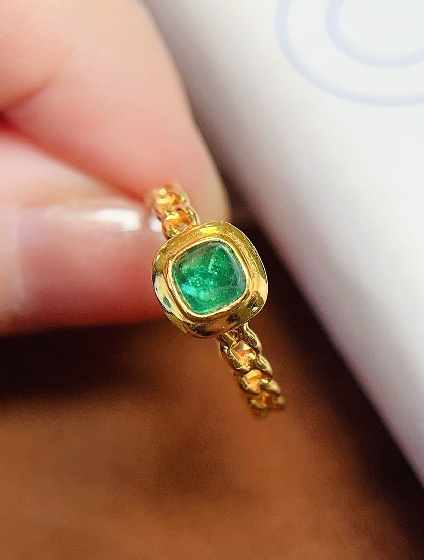 18K Gold Emerald Ring - 3