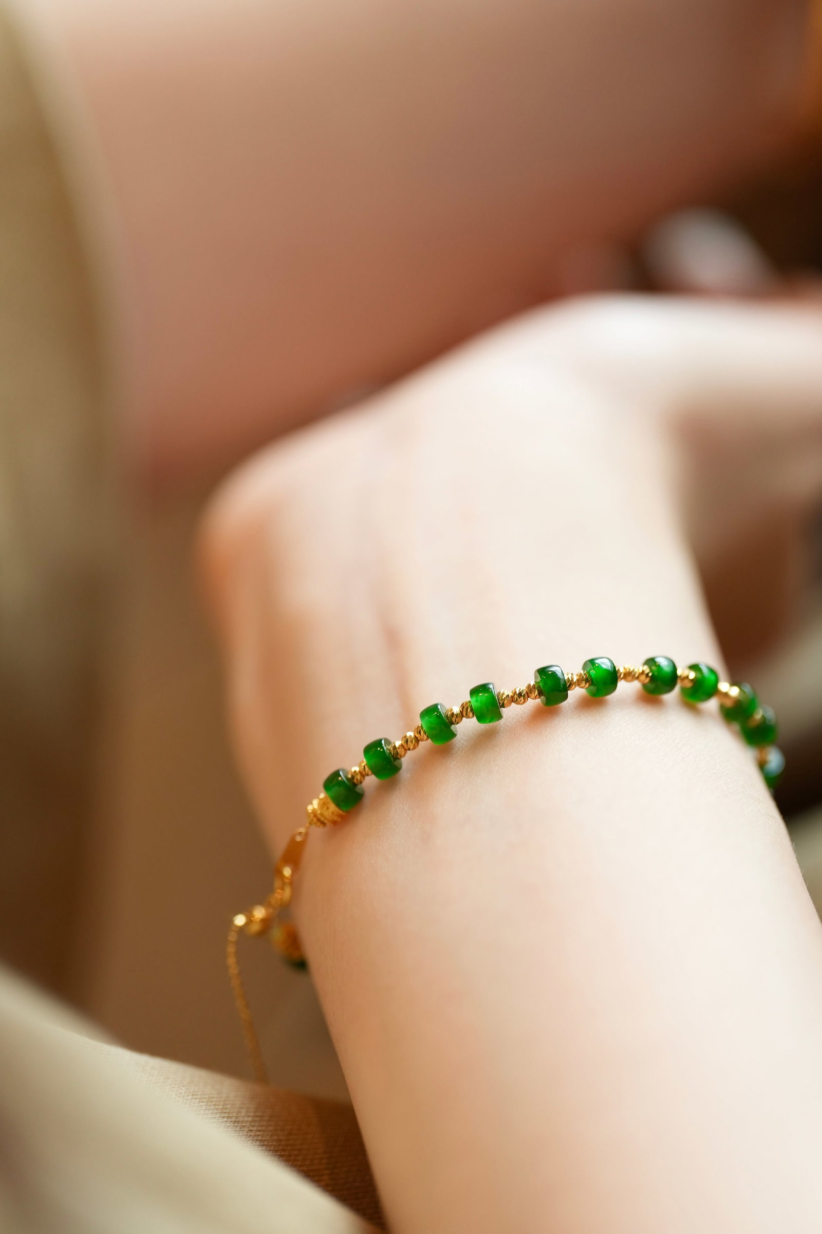 18K Gold High Ice Yang Green Jadeite Bracelet - 2