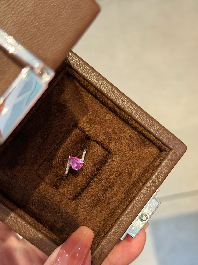 18K Gold Natural Pink Sapphire Diamond Ring - 4